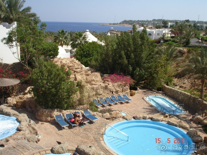 Чудесный "город-отель" на берегу залива Корал-бей