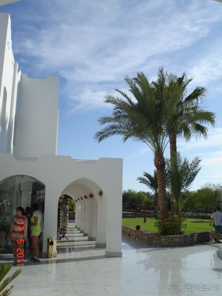 Чудесный "город-отель" на берегу залива Корал-бей