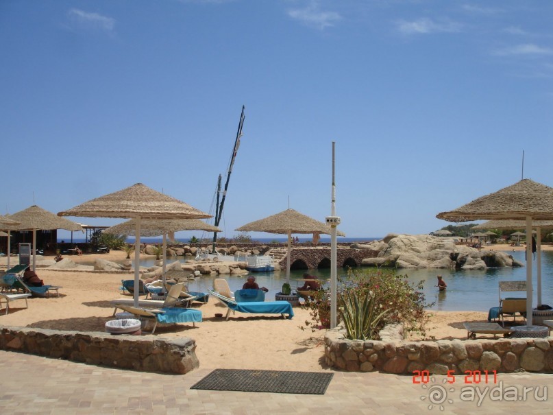 Чудесный "город-отель" на берегу залива Корал-бей