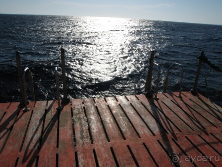 Спуск к рифу