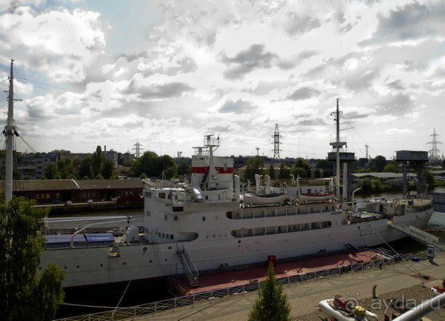 Океан и корабли-музеи