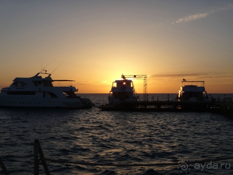 Хороший отель, но моря НЕТ !