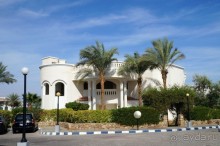 Соответствует 4 с большим натягом!