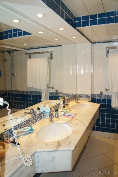 Соответствует 4 с большим натягом!