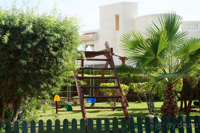 Соответствует 4 с большим натягом!