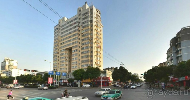 ЦЗИНЬХУА-город в субтропиках