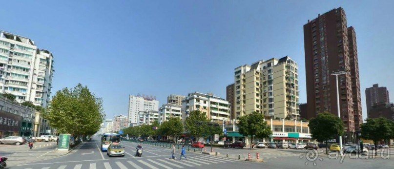 ЦЗИНЬХУА-город в субтропиках