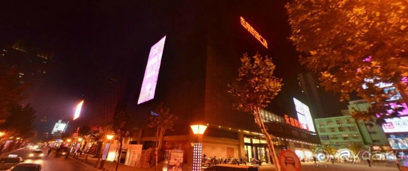 ЦЗИНЬХУА-город в субтропиках