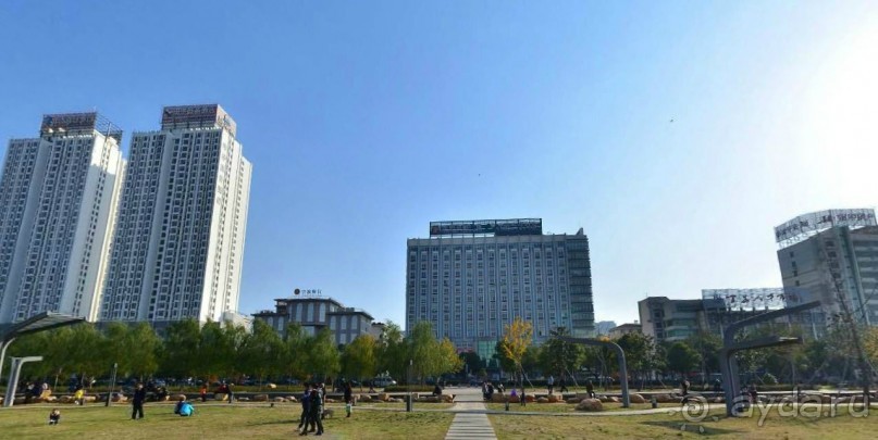 ЦЗИНЬХУА-город в субтропиках