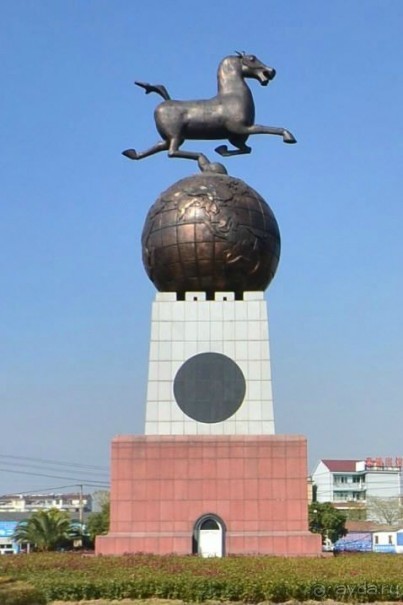 ЦЗИНЬХУА-город в субтропиках