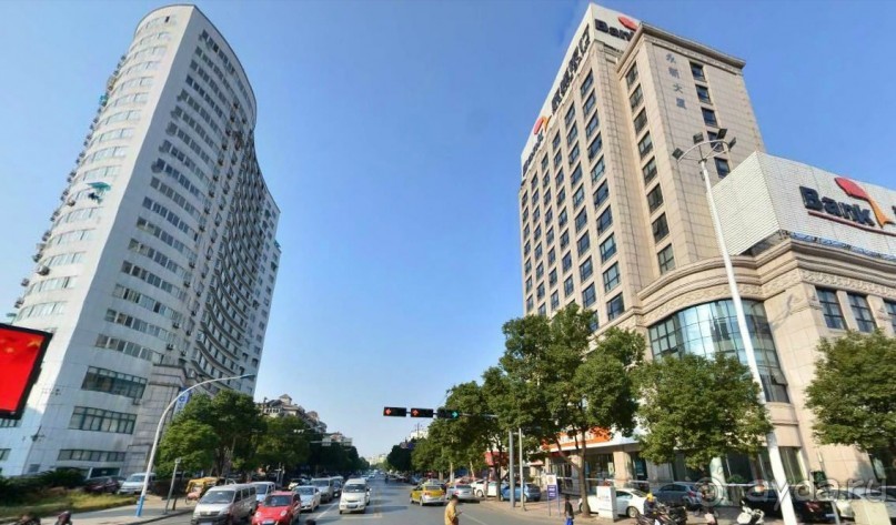 ЦЗИНЬХУА-город в субтропиках