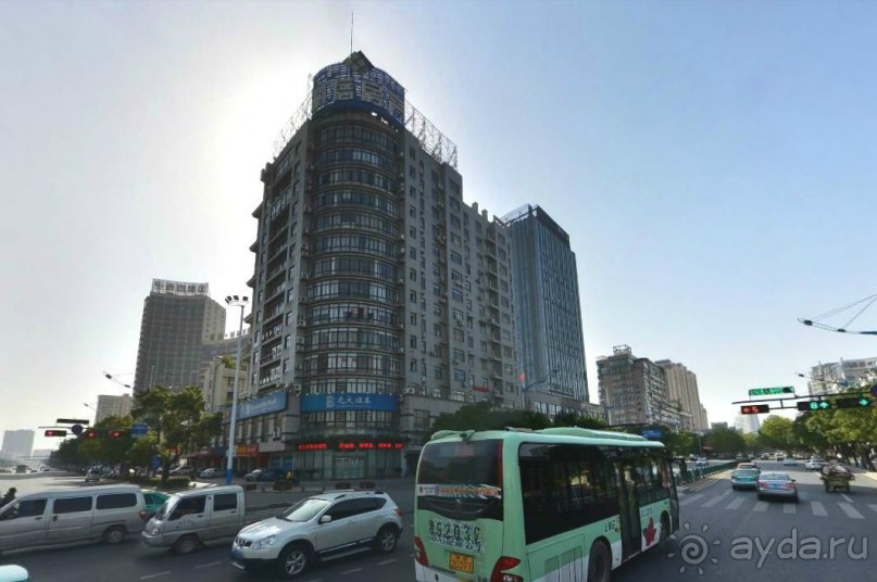 ЦЗИНЬХУА-город в субтропиках