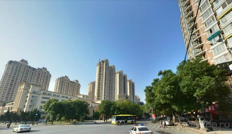 ЦЗИНЬХУА-город в субтропиках