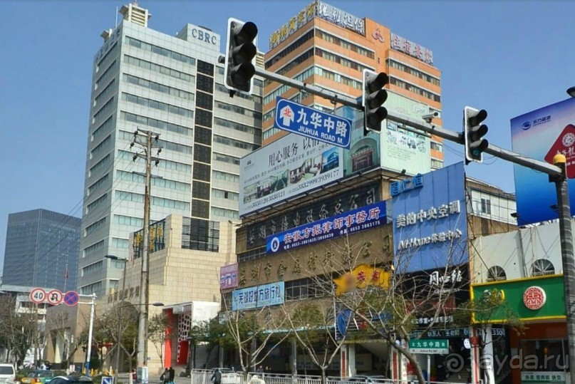 УХУ-центр автомобилестроения в Китае