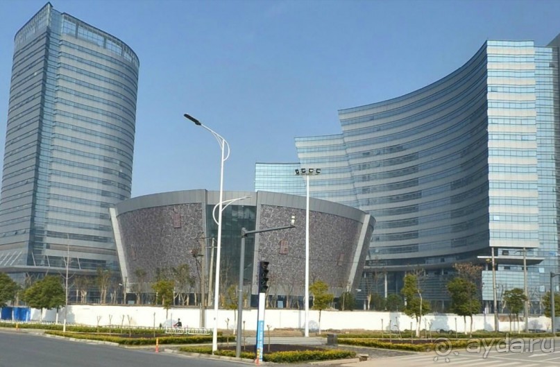 УХУ-центр автомобилестроения в Китае