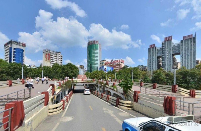 ЦЗУНЬИ-младший брат Гонконга