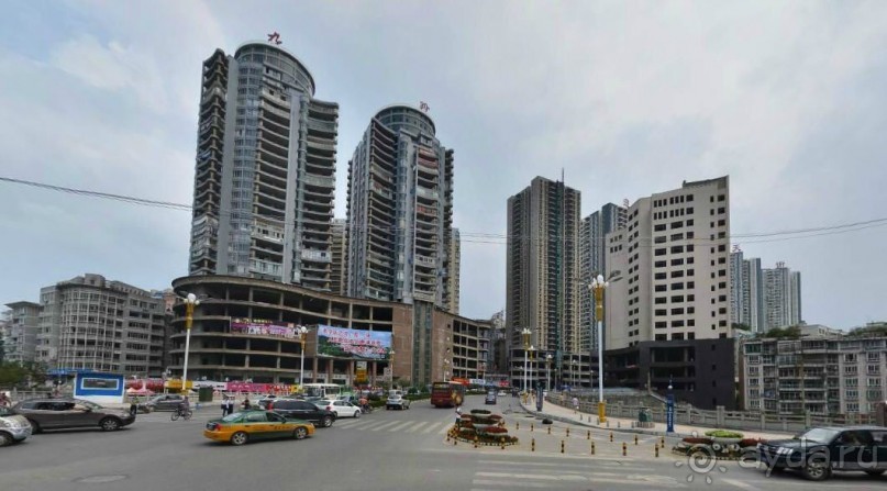 ЦЗУНЬИ-младший брат Гонконга