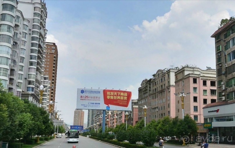 ЦЗУНЬИ-младший брат Гонконга