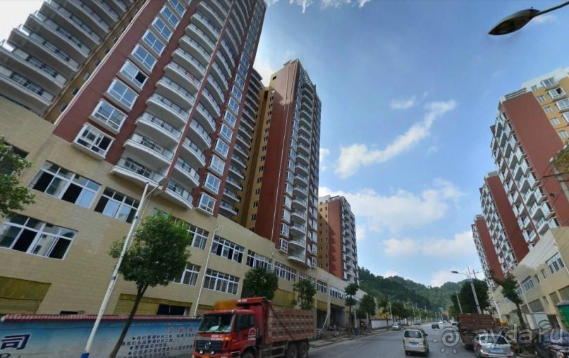 ЦЗУНЬИ-младший брат Гонконга