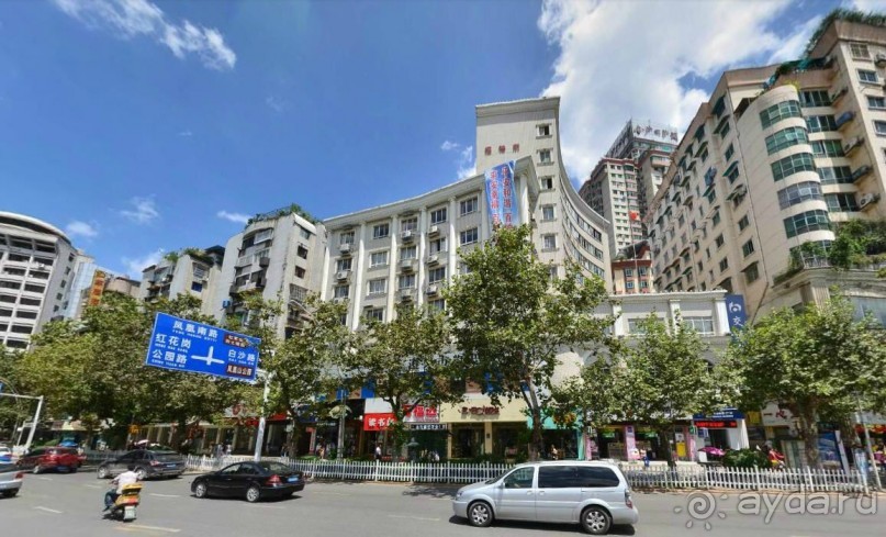 ЦЗУНЬИ-младший брат Гонконга