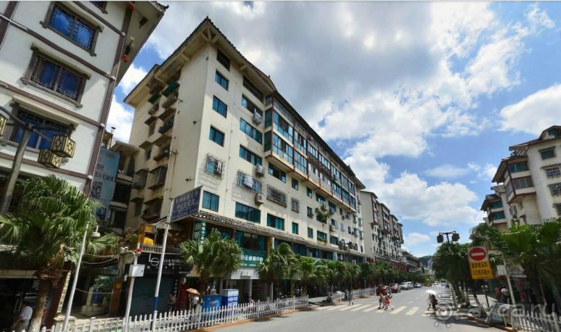 ЦЗУНЬИ-младший брат Гонконга