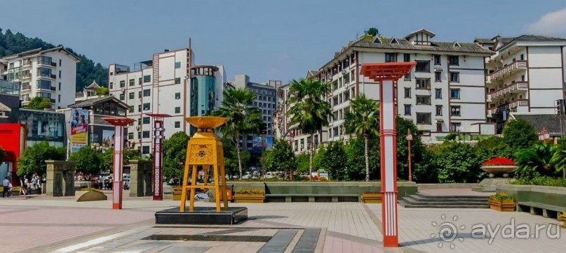 ЦЗУНЬИ-младший брат Гонконга