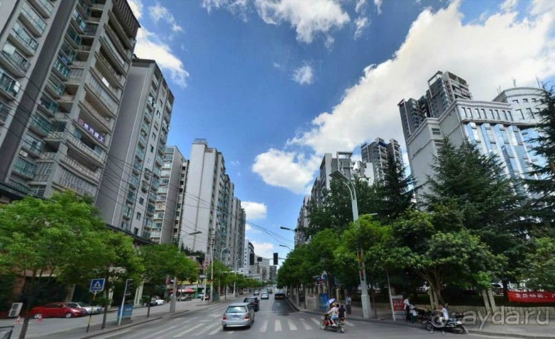 ЦЗУНЬИ-младший брат Гонконга