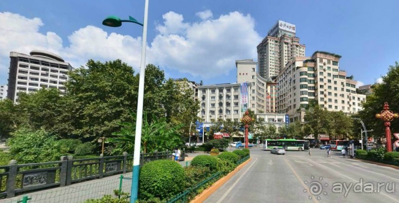 ЦЗУНЬИ-младший брат Гонконга