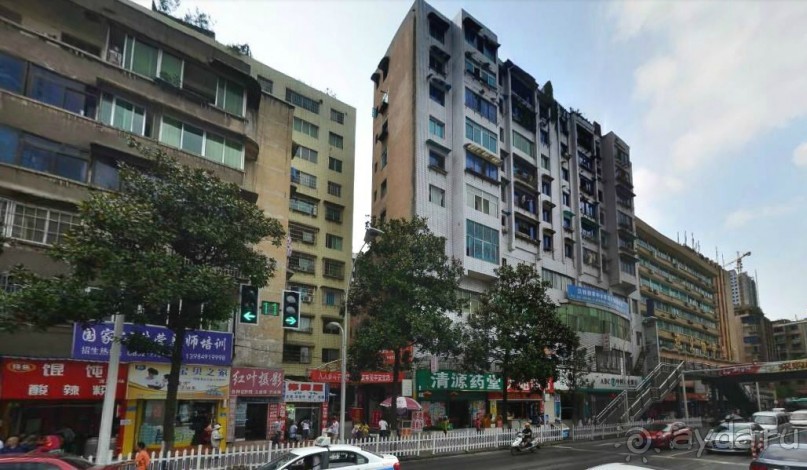 ЦЗУНЬИ-младший брат Гонконга