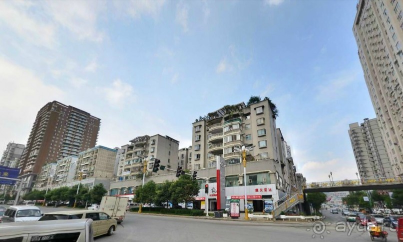 ЦЗУНЬИ-младший брат Гонконга