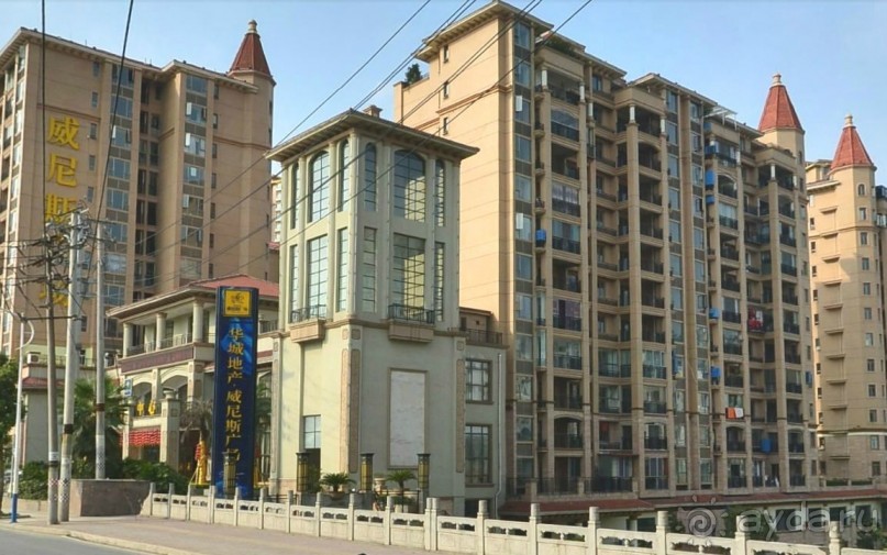 ЦЗУНЬИ-младший брат Гонконга