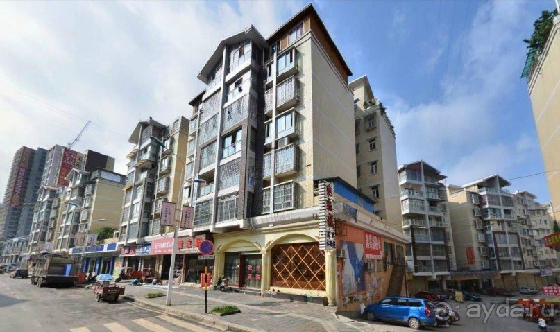 ЦЗУНЬИ-младший брат Гонконга