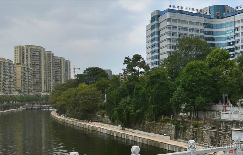 ЦЗУНЬИ-младший брат Гонконга