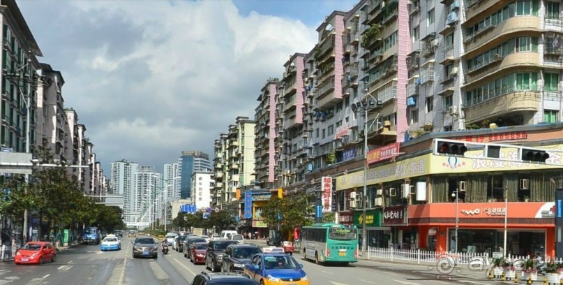 ЦЗУНЬИ-младший брат Гонконга