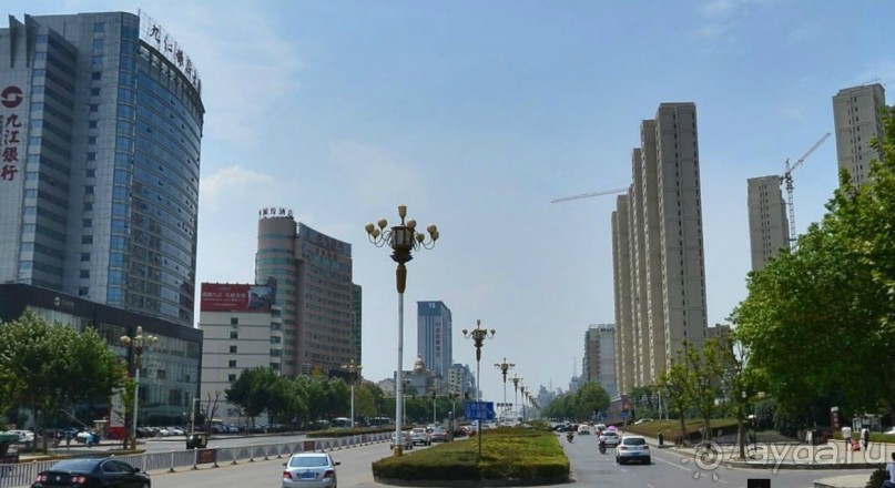 ЦЗЮЦЗЯН-город озёр