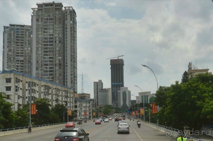 ЛЮЧЖОУ-город среди холмов