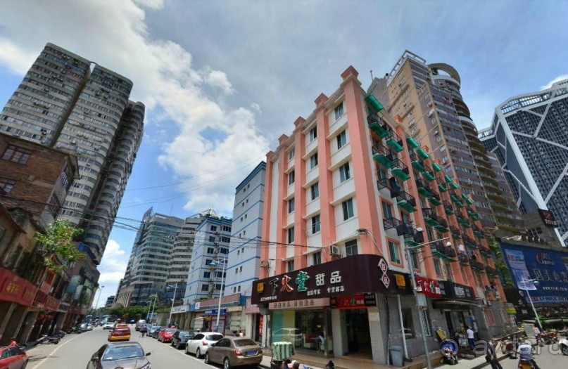 ЛЮЧЖОУ-город среди холмов