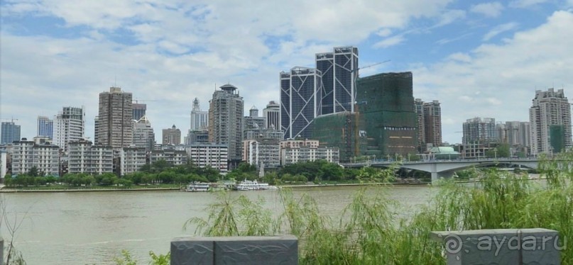 ЛЮЧЖОУ-город среди холмов