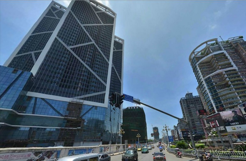 ЛЮЧЖОУ-город среди холмов