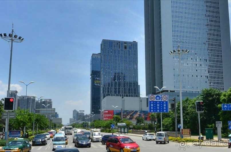 ЛЮЧЖОУ-город среди холмов