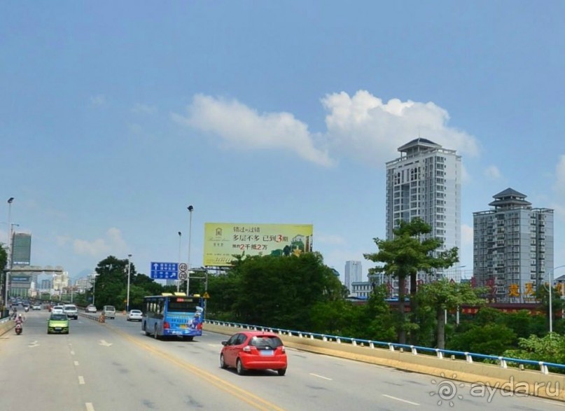 ЛЮЧЖОУ-город среди холмов