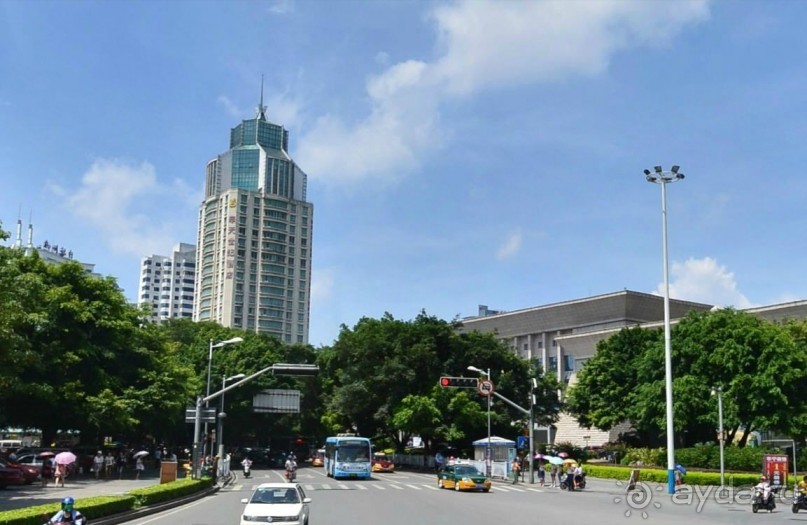 ЛЮЧЖОУ-город среди холмов