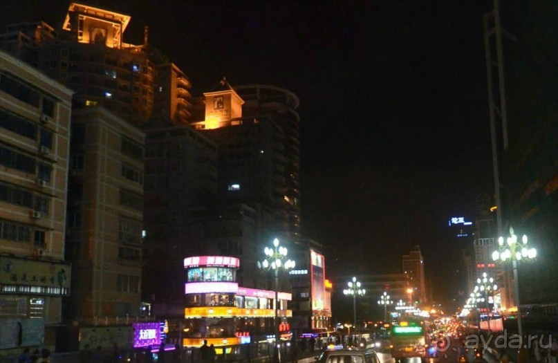 ЛЮЧЖОУ-город среди холмов