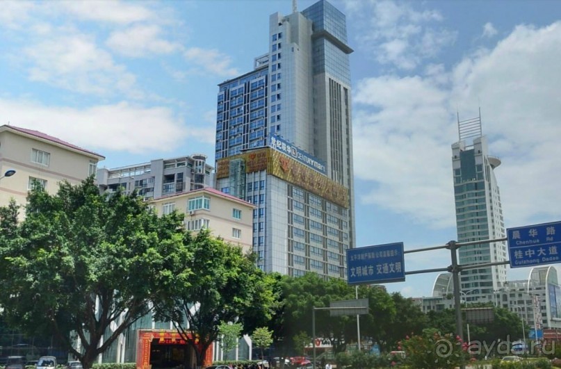 ЛЮЧЖОУ-город среди холмов