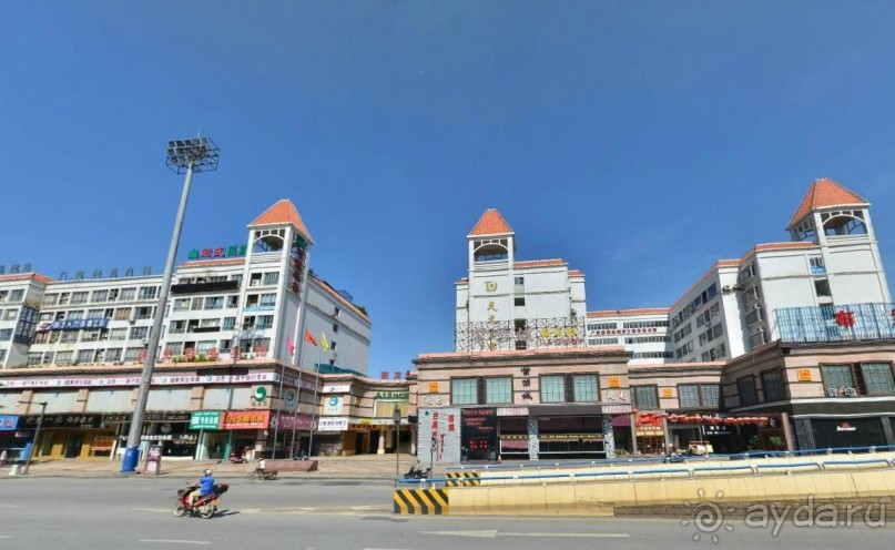 ЛЮЧЖОУ-город среди холмов