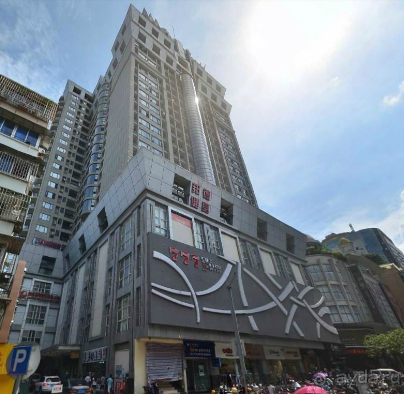 ЛЮЧЖОУ-город среди холмов