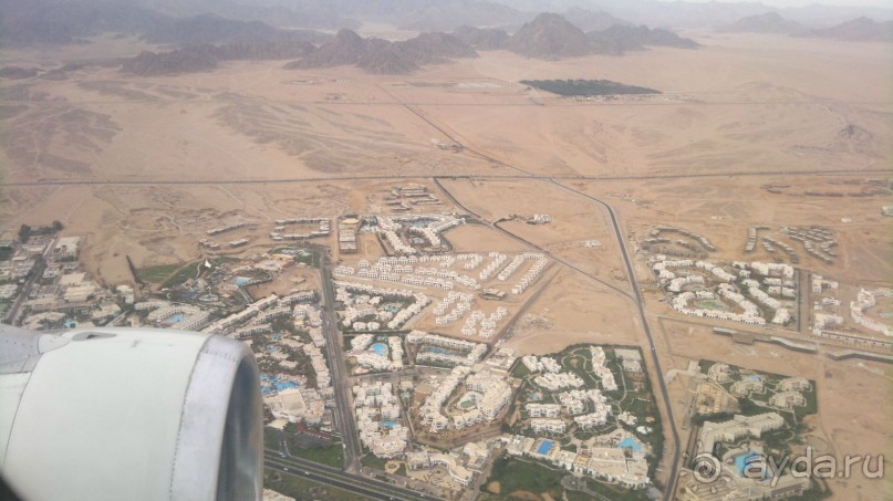 Определитесь сразу,зачем едете,если за красивым морем,то,вероятно,Вам не сюда...