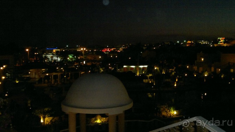 Определитесь сразу,зачем едете,если за красивым морем,то,вероятно,Вам не сюда...