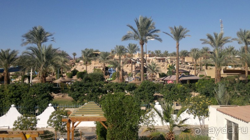 Определитесь сразу,зачем едете,если за красивым морем,то,вероятно,Вам не сюда...