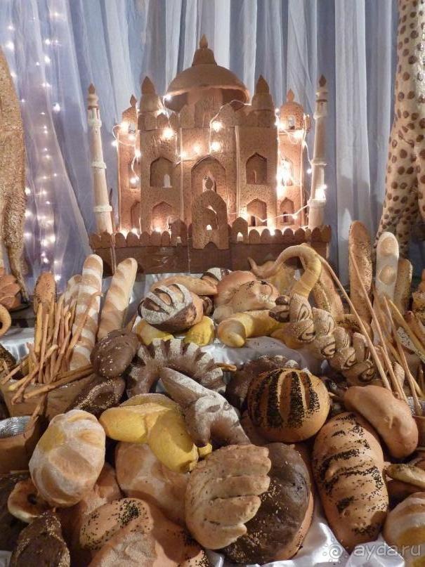 хлебный стол на Рождественском ужине